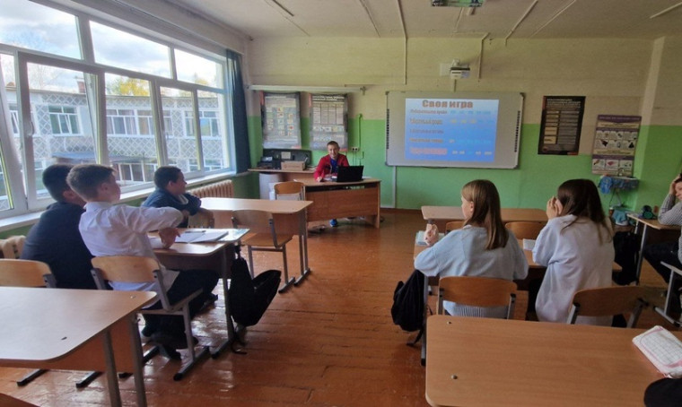Ученики познакомились с избирательной системой России.